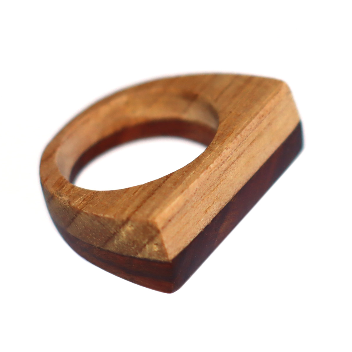 Anillo de luma y laurel