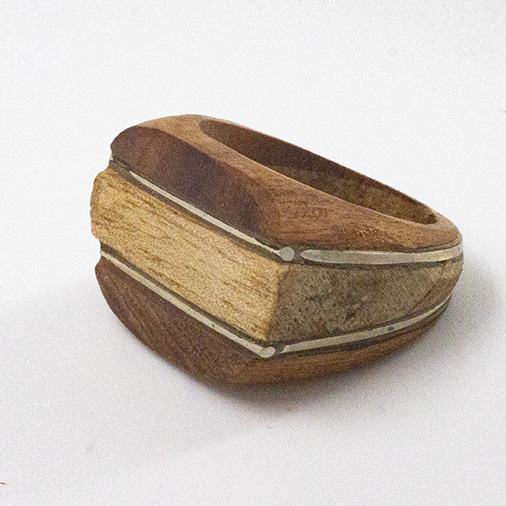 Anillo de laurel, coihue y plata 950